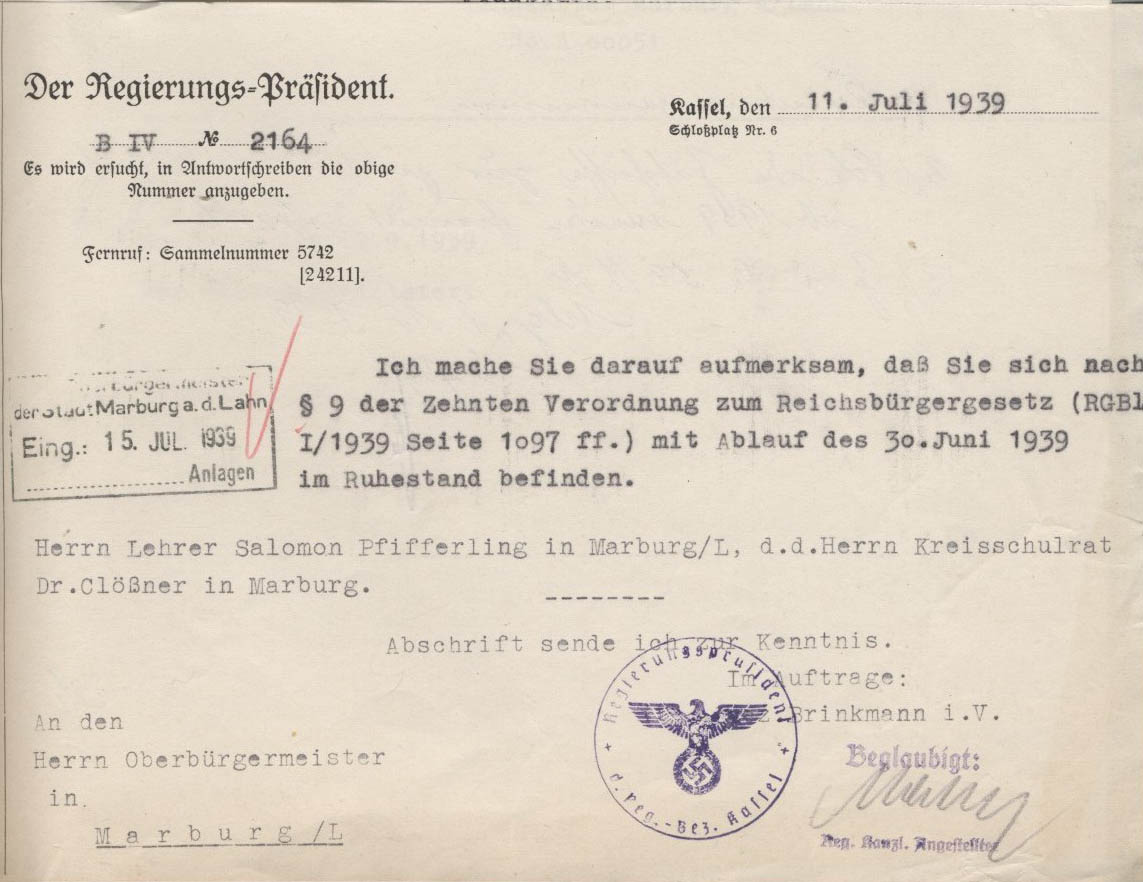 Schreiben des Kasseler Regierungspräsidenten, die Zwangspensionierung Salomon Pfifferlings betreffen Bild zum Dokument Schreiben des Kasseler Regierungspräsidenten betr. Zwangspensi
