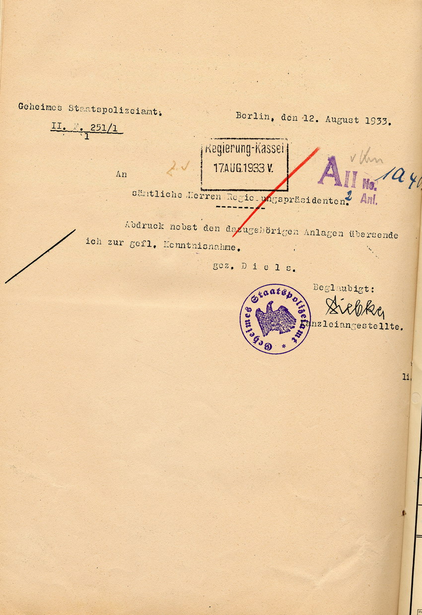 Anordnung (1) Bild zum Dokument Anordnung des Geheimen Staatspolizeiamtes zur Berichterstattun
