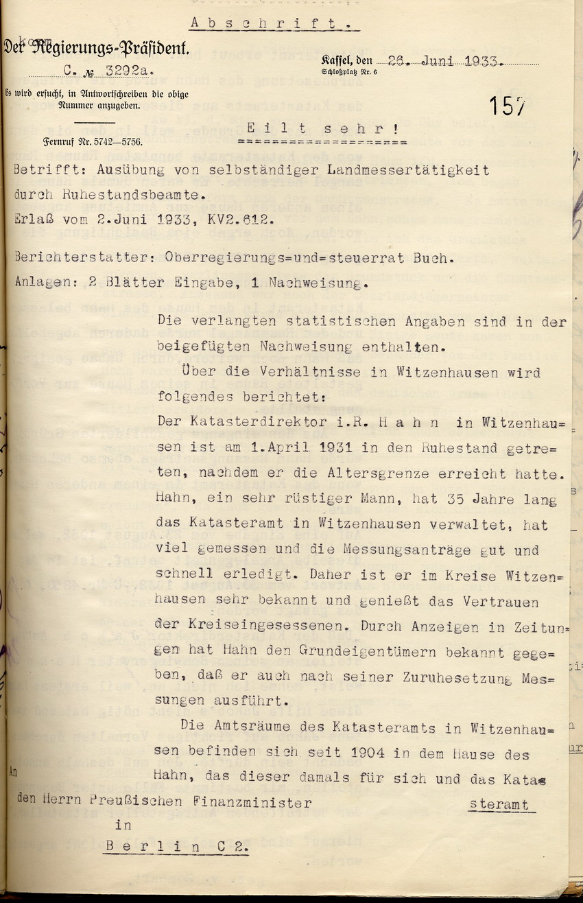 Bericht Regierungspräsident (1) Bild zum Dokument Bericht des Regierungspräsidenten über die Ausübung selbständi
