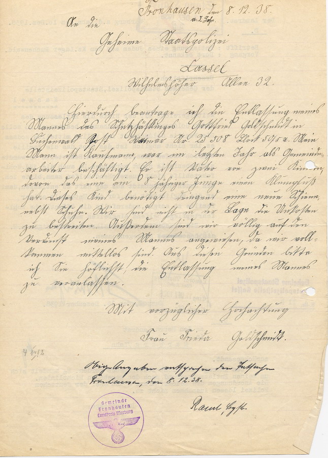 Anfrage von Frau Goldschmidt aus Fronhausen an den Landrat in Marburg. Entlassung ihres Mannes aus der "Schutzhaft", 8. Dezember 1938.