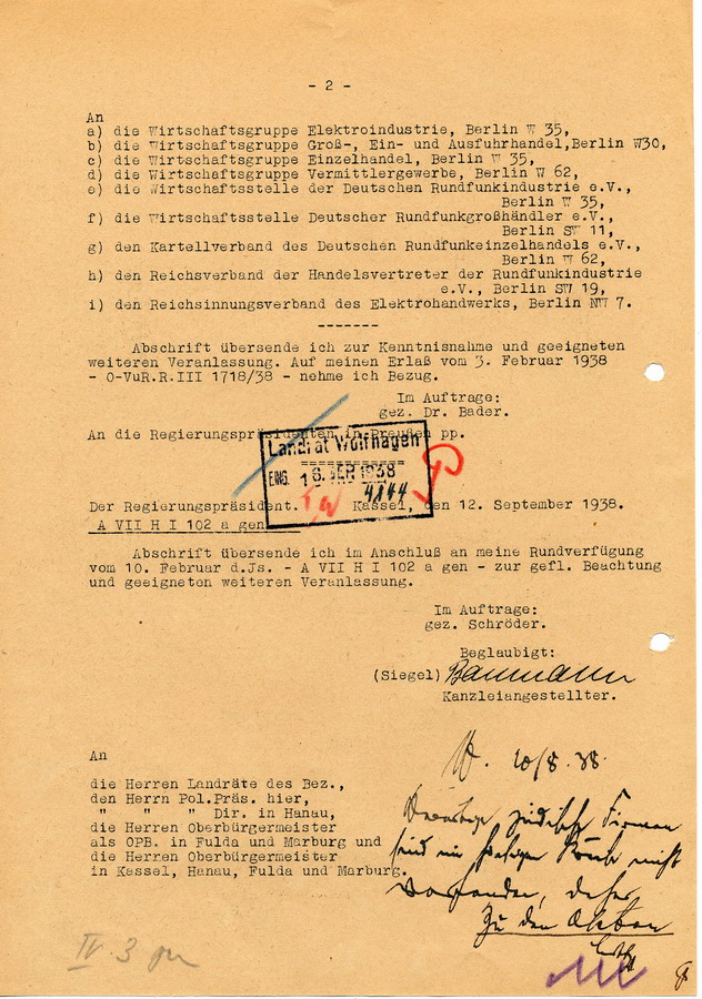 Schreiben der Reichsführer SS aus Berlin die Herstellung, den Vertrieb und die Wiederinstandsetzung von politischen Gemeinschaftsgeräten durch jüdische Firmen betreffend, 15. August 1938