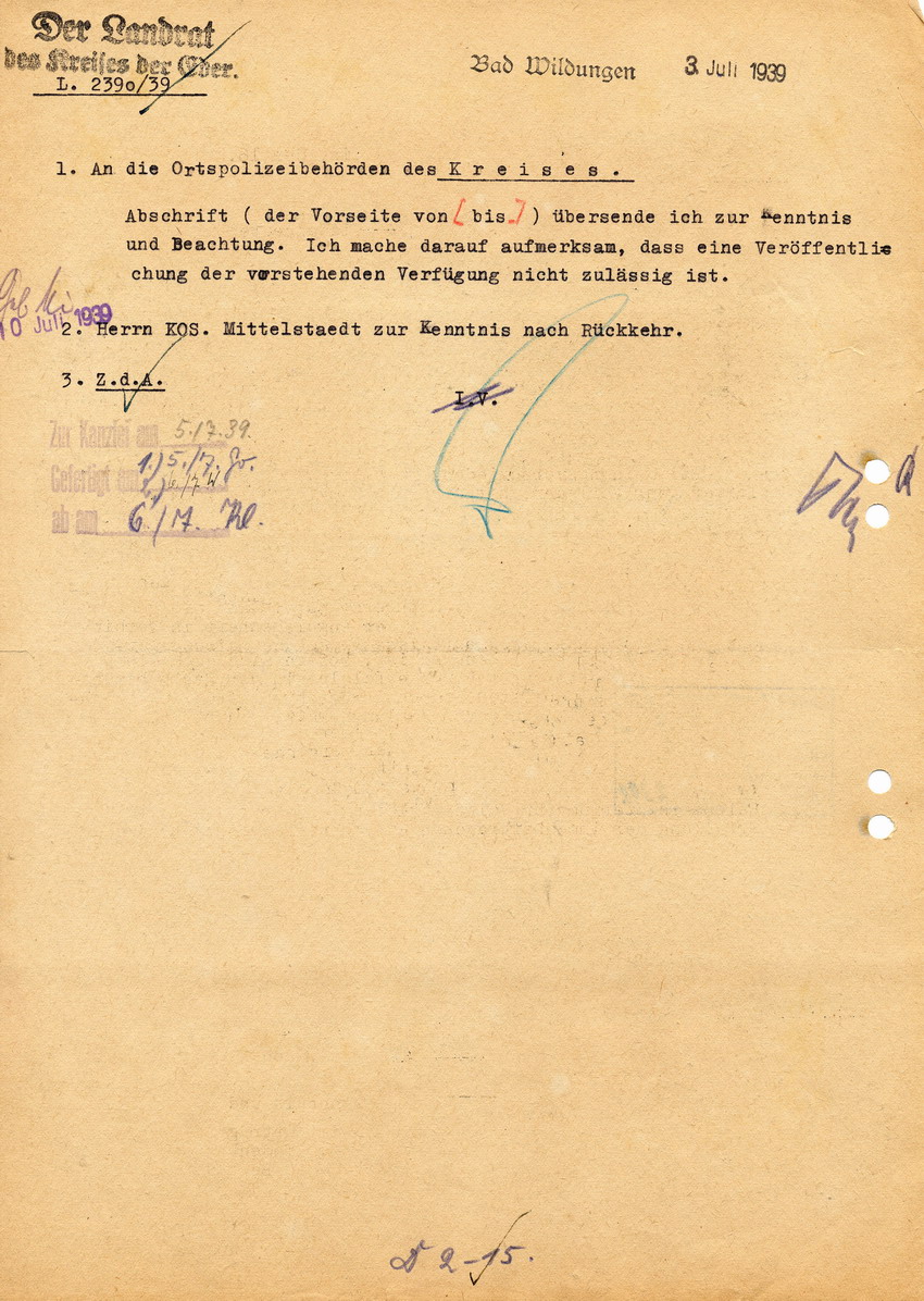 Vertrauliches Schreiben des Regierungspräsidenten in Kassel betreffend von Bürgermeistern ausgestellte Bescheinigungen über z. B. im Rahmen der Reichspogromnacht zerstörtes Mobiliar, 26. Juni 1939.