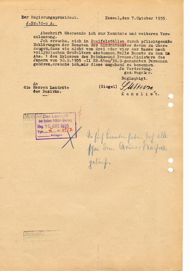 Schnellbrief des Reichs- Preußischen Ministers des Innern an die Regierungspräsidenten. Jüdische Beamten sollen vom Dienst beurlaubt werden, 30. September 1935