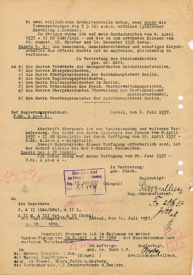 Schnellbrief des Reichsministers der Finanzen Graf Schwerin von Krosigk an die Regierungspräsidenten. In den Ruhestand versetzte jüdische Beamte sollen wie aktive aus dem öffentlichen Dienst ausscheiden, 19. Juni 1937