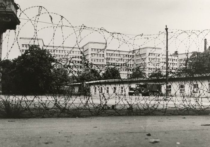 Bild zum Dokument Foto: IG-Farbenhaus in Frankfurt: Amerikanisches Headquarter