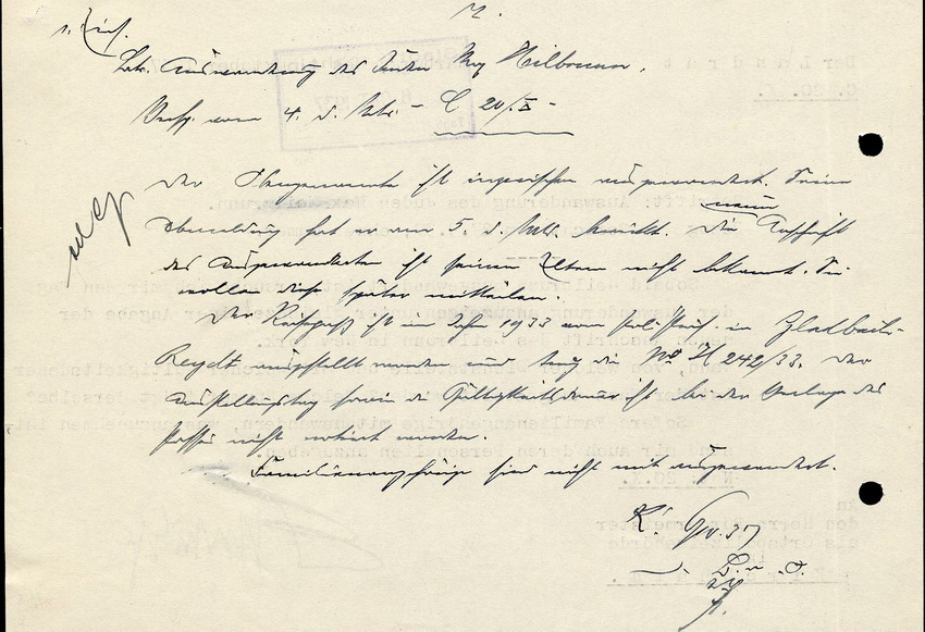 Der Landrat in Marburg an den Bürgermeister in Kirchhain, betreffend die Ausreise von Max Heilbrunn, 4. Oktober 1937