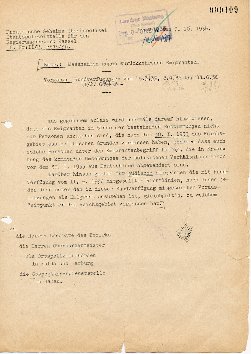 Schreiben der Staatspolizeistelle für den Regierungsbezirk Kassel betreffend Begriff "Emigrant", 7. Oktober 1936.
