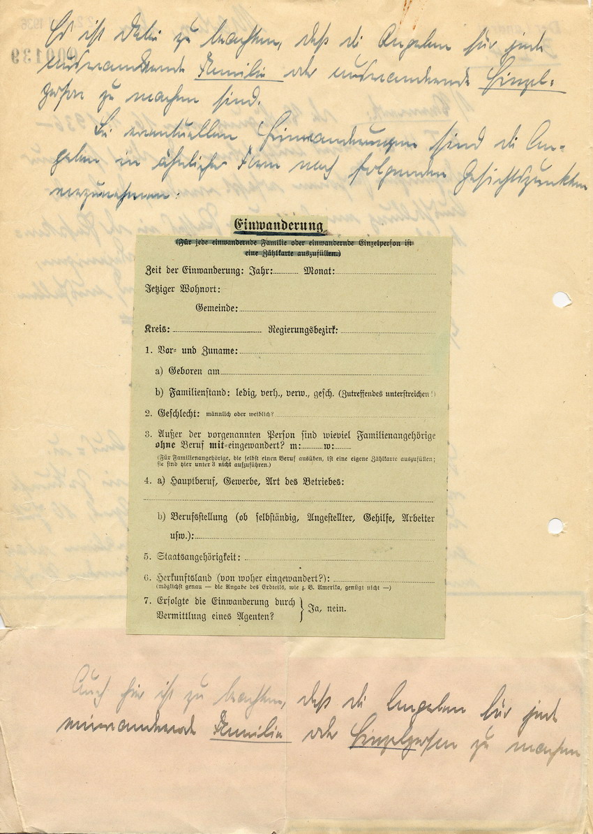Schreiben und Aktenvermerk des Landrats in Marburg an die Bürgermeister des Kreises betreffend "Ein- und Auswanderung", 22. April 1936.