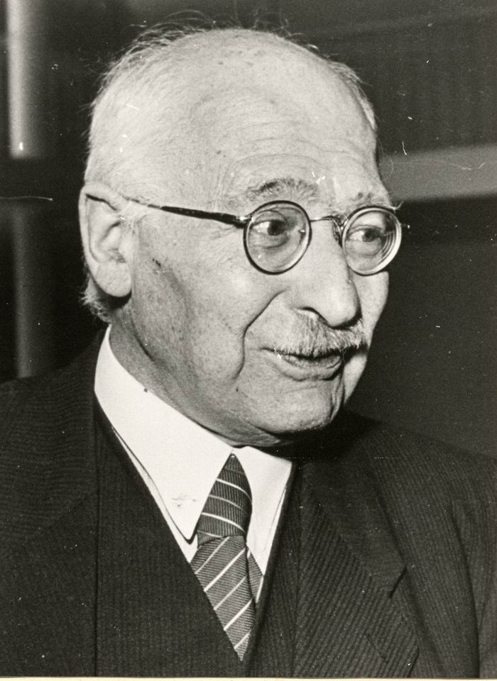 Bild zum Dokument Foto: Präsident der Regierung in Darmstadt Professor Dr. Ludwi