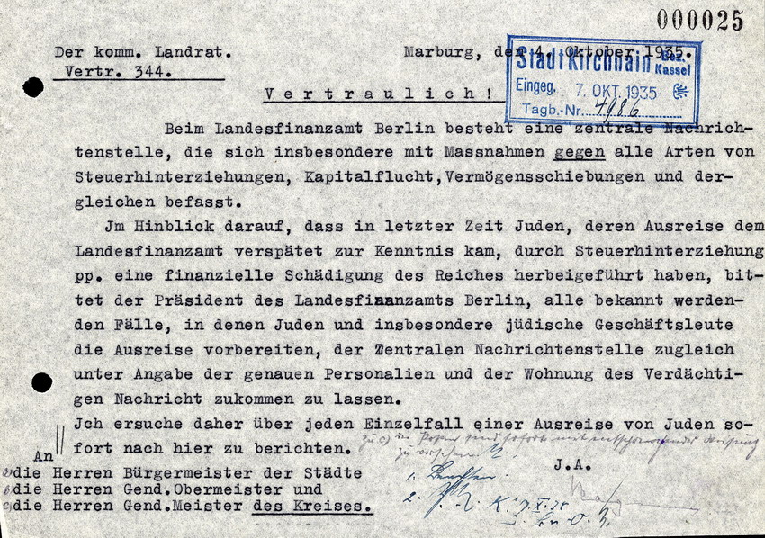 Der komm. Landrat an die Bürgermeister der Städte, Gend. Obermeister und Gend. Meister des Kreises, betreffend der "finanziellen Schädigung des Reiches durch Steuerhinterziehung von Ausreisenden Juden", 04.Oktober .1935