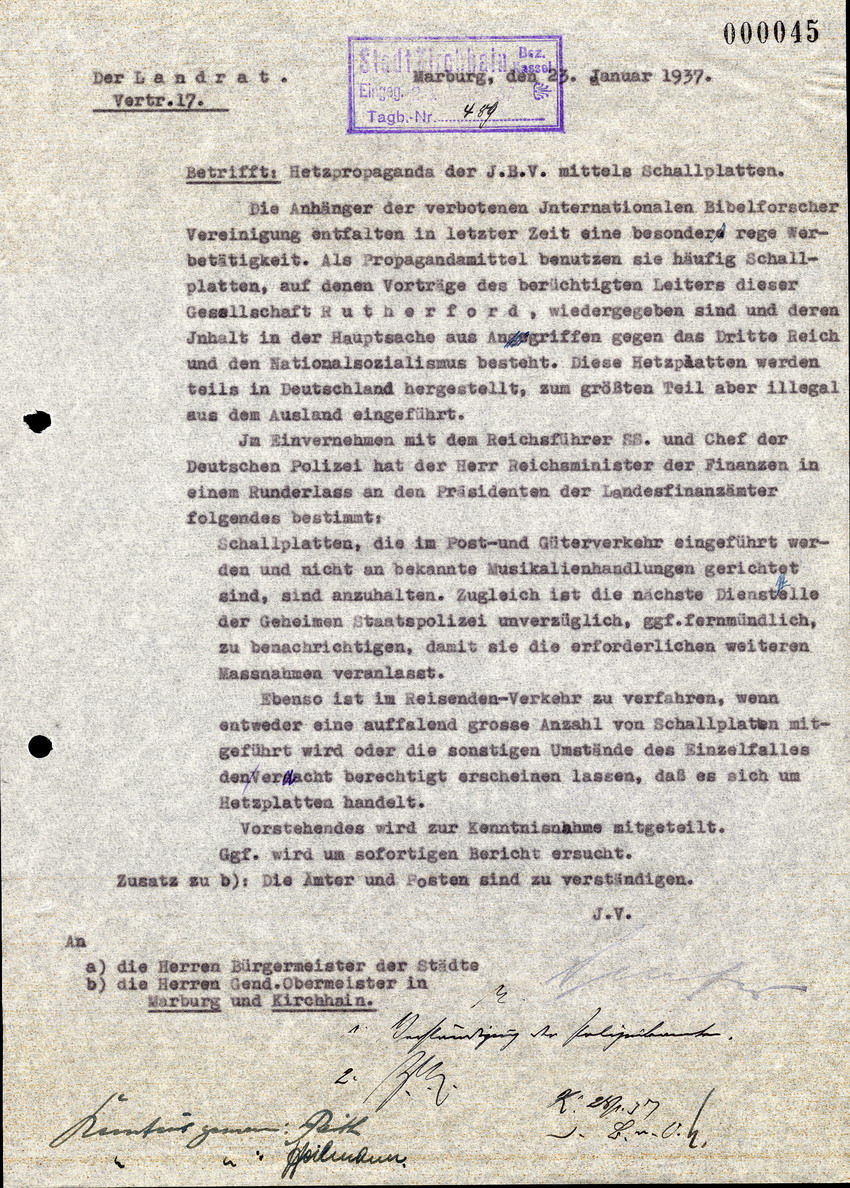Der Landrat an die Bürgermeister der Städte und die Gend.-Abteilungskommandaten in Marburg und Kirchhain, betreffend "Hetzpropaganda der Internationalen Bibelforscher Vereinigung", 23. Januar 1937