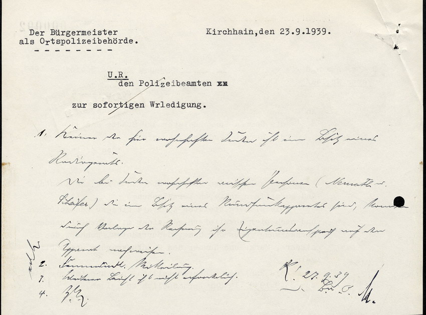 Der Landrat and den Bürgermeister in Kirchhain und die Gendarmeriebeamten des Kreises, btr. Rundfunkapparate von Juden, 22. September 1939