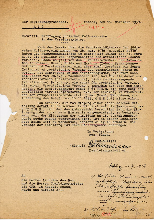 Schreiben des Regierungspräsidenten in Kassel an Landräte, Bürgermeister und Polizei. "jüdische Kultusvereine" sind nicht mehr Körperschaften des öffentlichen Rechts, 15. Dezember 1938