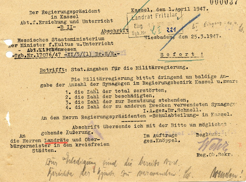 Schreiben des Regierungspräsidents in Kassel an die Landräte und Oberbürgermeister. Erhebung über Synagogen für die Militärregierung, 25. März 1947