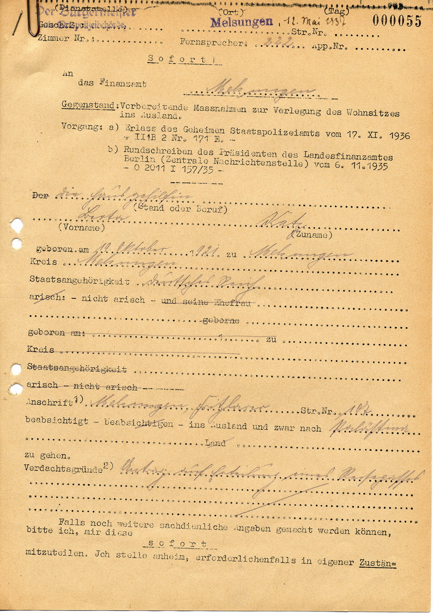Vom Melsunger Bürgermeister ausgestelltes Formular für das Finanzamt Melsungen betreffend Auswanderung von Berta Katz, 12. Mai 1937.
