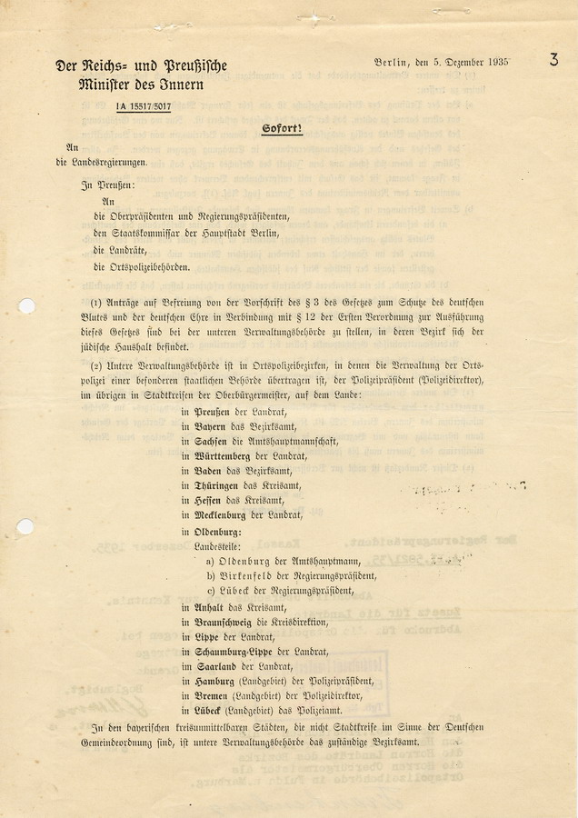 Erlass des Reichs- und Preußischen Ministers des Innern Dr. Stuckart an die Regierungspräsidenten. Beschäftigung "deutschblütiger" in jüdischen Haushalten wird verboten, 5. Dezember 1935