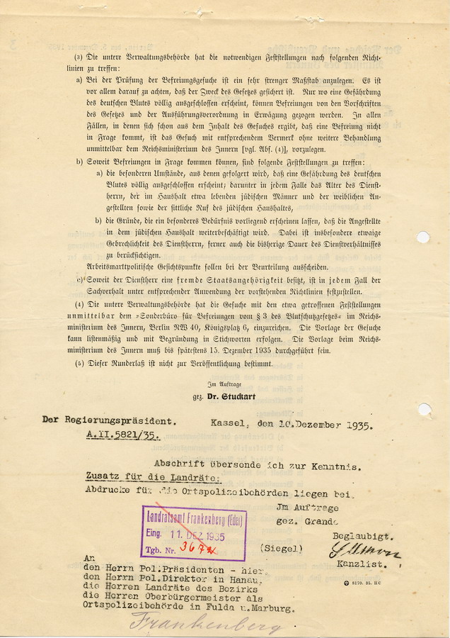Erlass des Reichs- und Preußischen Ministers des Innern Dr. Stuckart an die Regierungspräsidenten. Beschäftigung "deutschblütiger" in jüdischen Haushalten wird verboten, 5. Dezember 1935