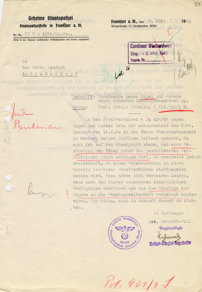 Geheime Staatspolizeistelle in Frankfurt a. M. an den Herrn Landrat in Biedenkopf betreffend "Strafsache gegen Engel und Andere wegen schweren Landfriedensbruch pp." Frankfurt a. M., 04. März 1940