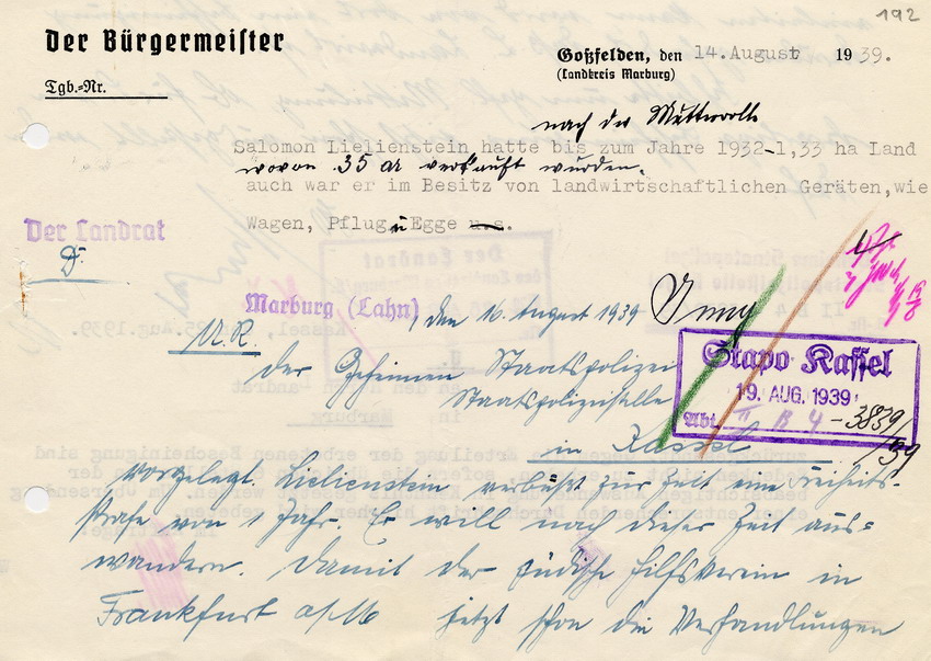 Urschriftliches Korrespondenzschreiben zwischen dem Landrat in Marburg und der GeStapo - Stelle in Kassel betr. die Formalitäten zur  Auswanderung des inhaftierten Juden Lielienstein, 14. - 25. August 1939