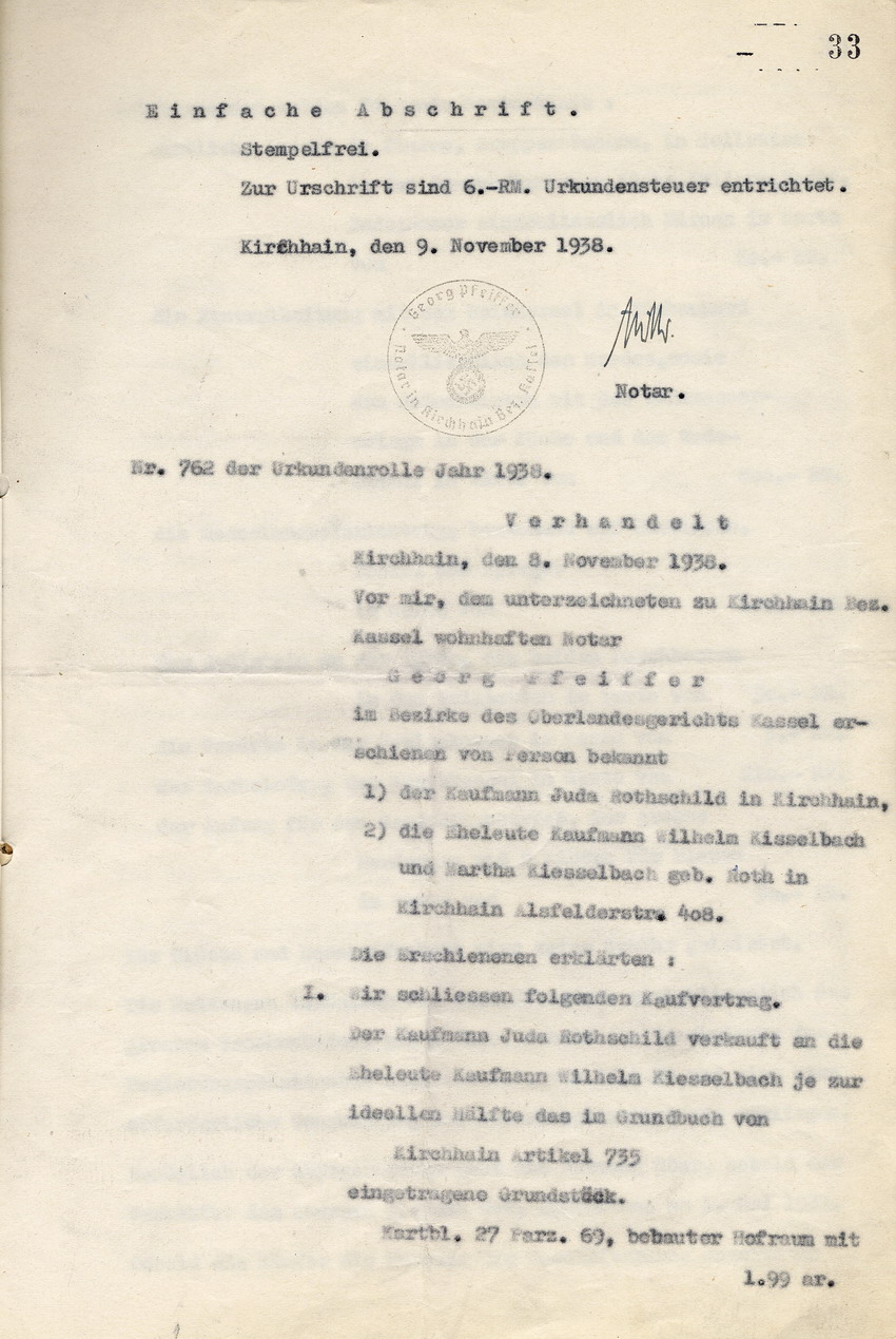 Regierungspräsident Kassel an den Landrat in Marburg betreffend den Verkauf des Grundstücks von dem jüdischen Kaufmann Juda Rothschild an die Eheleute Wilhelm Kiesselbach in Kirchhain. Kassel, 12. November 1938. Anbei der Kaufvertrag vom 09. November 1938