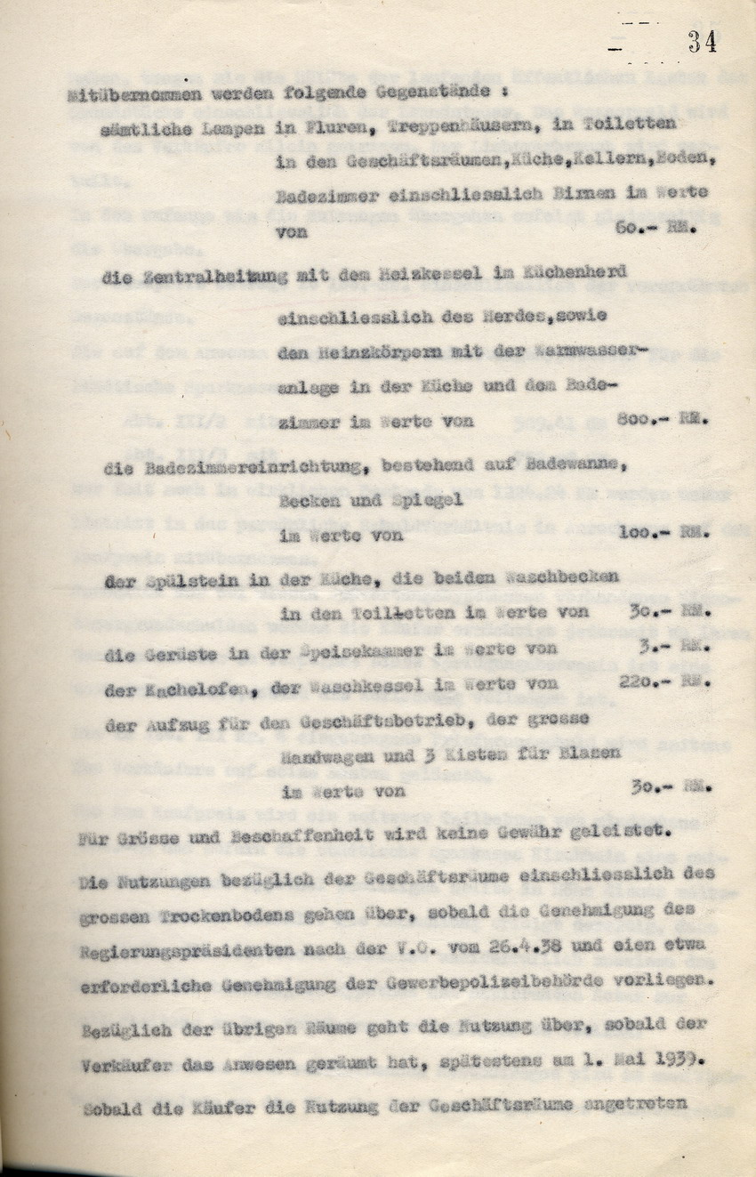 Regierungspräsident Kassel an den Landrat in Marburg betreffend den Verkauf des Grundstücks von dem jüdischen Kaufmann Juda Rothschild an die Eheleute Wilhelm Kiesselbach in Kirchhain. Kassel, 12. November 1938. Anbei der Kaufvertrag vom 09. November 1938