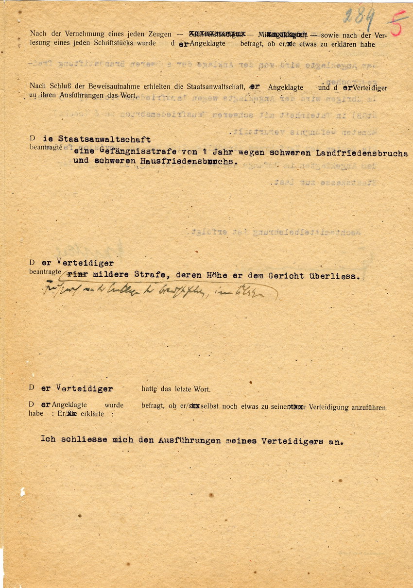 Mitschrift zur Sitzung der Strafkammer des Landgerichts Marburg betreffend die Anklage gegen Paul Piscator wegen Brandstiftung an der Synagoge in Marburg. Marburg, 08. Dezember 1948