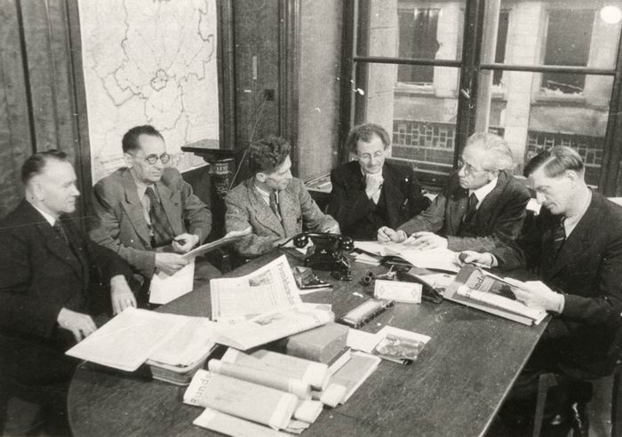 Bild zum Dokument Foto: Herausgeberkollegium der Frankfurter Rundschau 1945