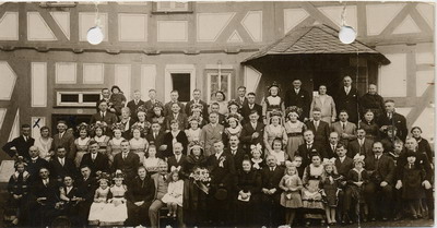 180 Marburg 4823: Judenangelegenheiten 1933-1935 Bd. 1 180 Marburg 4823: Judenangelegenheiten 1933-1935 Bd. 1